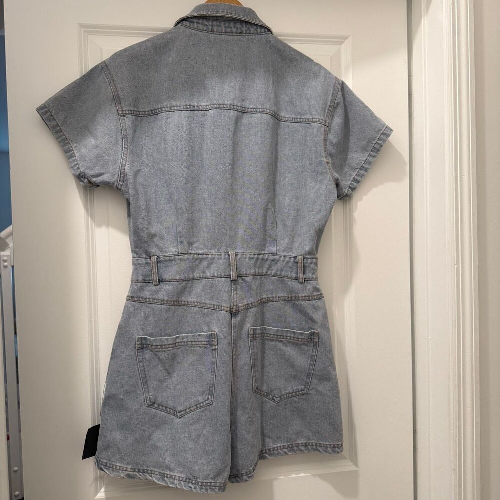 Lulus Festival Feelin' Light Wash Short Sleeve Denim Romper Size M - Picture 7 of 7